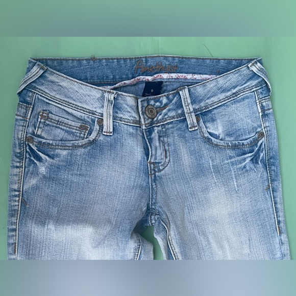 Amethyst low rise Jeans Faded Blue Flare Jeans size 0 juniors flap pockets - Picture 3 of 12